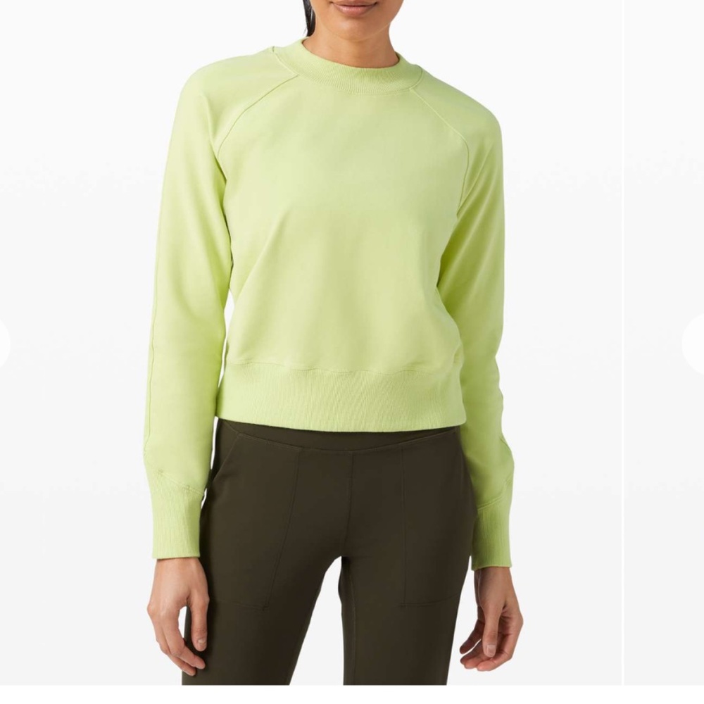 Lululemon Ready to Roll Crew